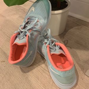 Nike women shoes sneakers